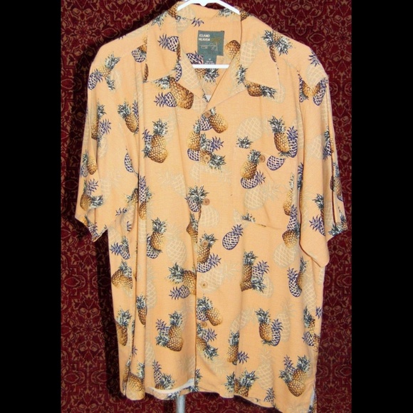 ISLAND HEAVEN Other - ISLAND HEAVEN peach Hawaiian silk shirt M ✨🎟
